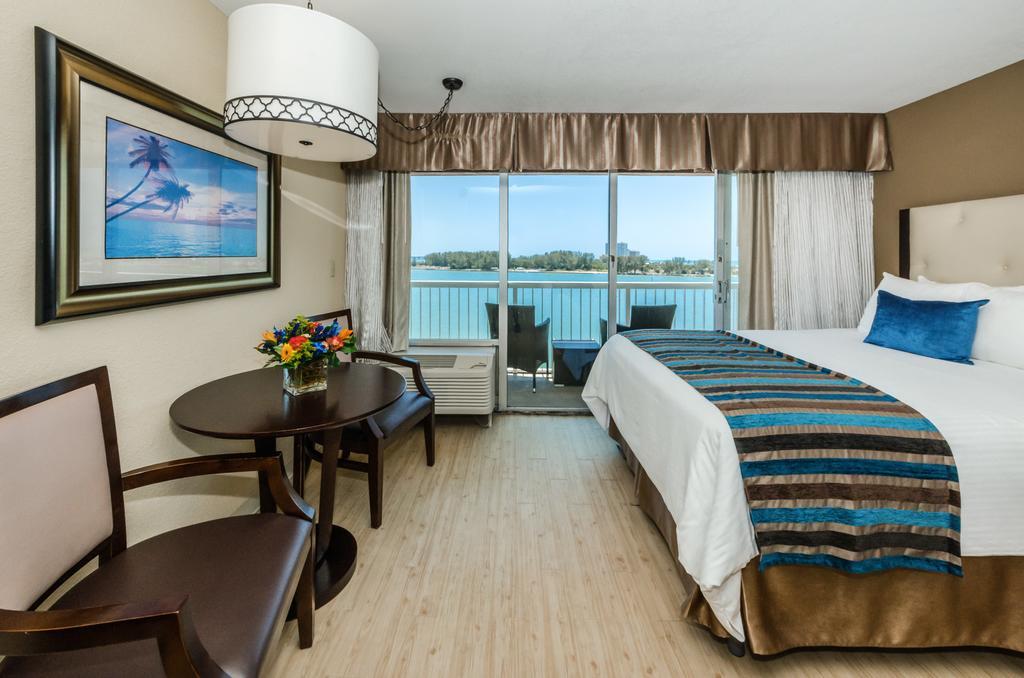 Dreamview Beachfront Hotel & Resort 克利尔沃特 外观 照片
