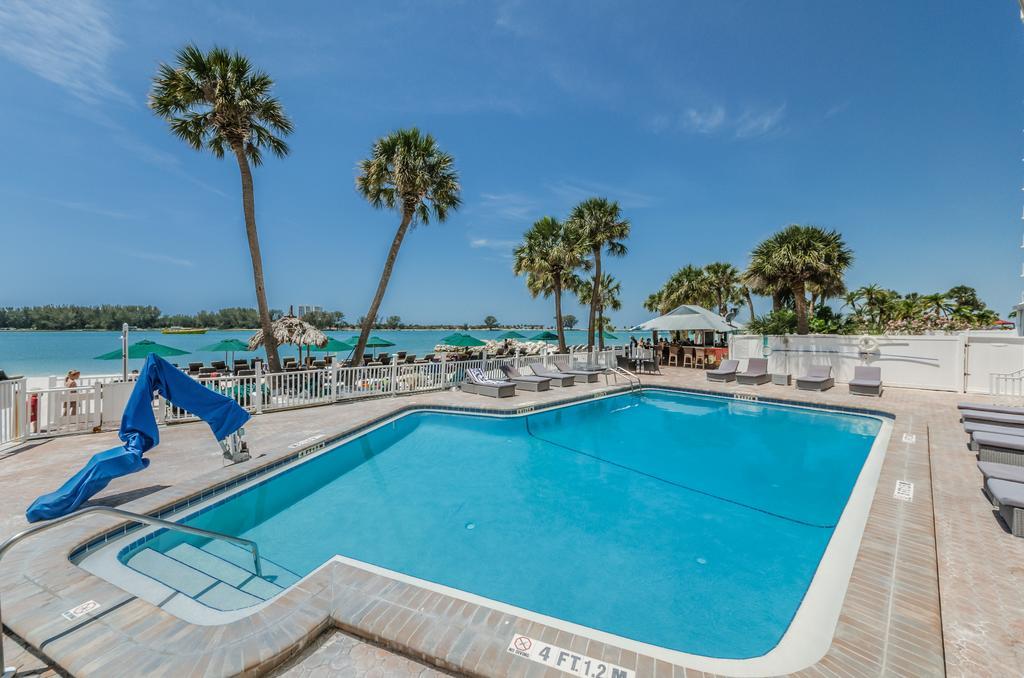 Dreamview Beachfront Hotel & Resort 克利尔沃特 外观 照片