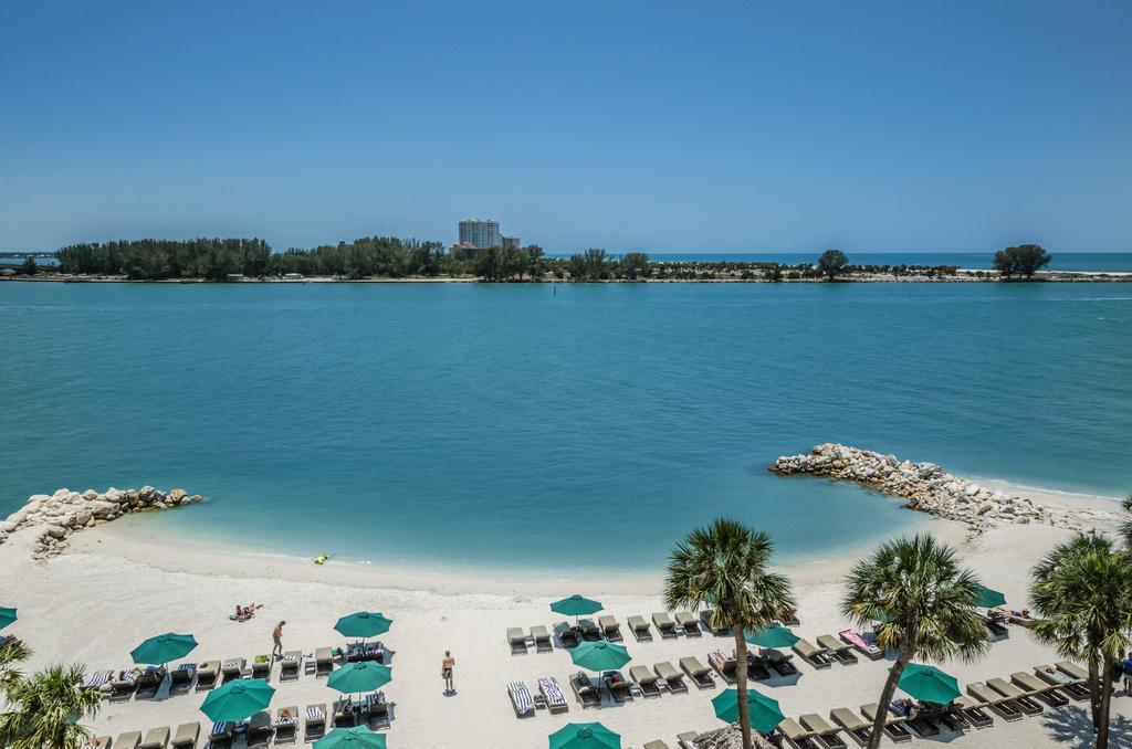 Dreamview Beachfront Hotel & Resort 克利尔沃特 外观 照片
